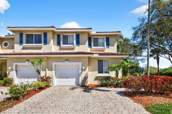 $425,000 | 3092 North Evergreen Circle, Unit 3092, Boynton Beach, FL 33426