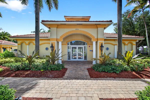 $420,000 | 3092 North Evergreen Circle, Unit 3092, Boynton Beach, FL 33426