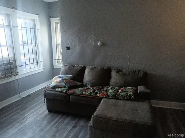 $875 | 4844 Gray Street, Detroit, MI 48215