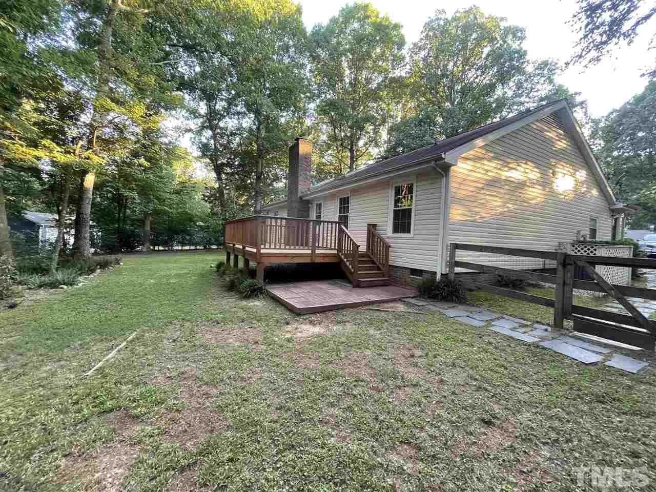 4408 Surry Ridge Circle Apex, NC 27539 - Photo 2 of 23 Gallery Image 2