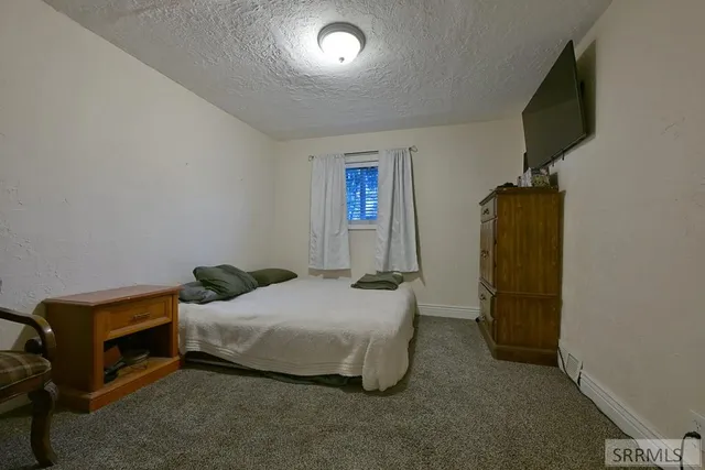 $1,600 | 425 2nd Street, Idaho Falls, ID 83401