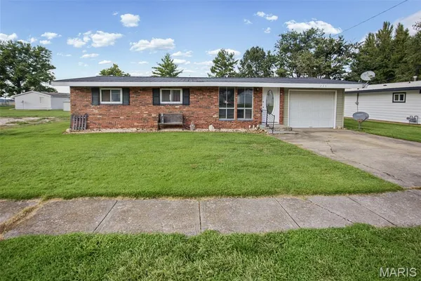 $79,000 | 224 Elm Street, Eldred, IL 62027