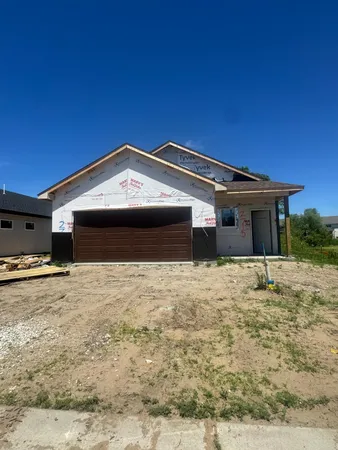 $320,000 | 2715 229th Lane Northwest, St. Francis, MN 55070