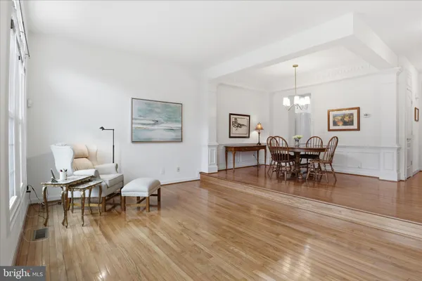 $975,000 | 9566 Lagersfield Circle, Vienna, VA 22181