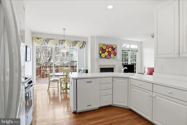 $975,000 | 9566 Lagersfield Circle, Vienna, VA 22181