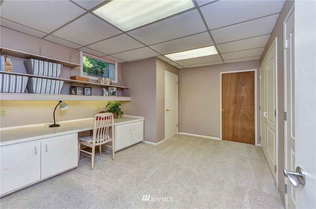 8129 Frederick Place Edmonds, WA 98026 - Photo 17 of 25 Gallery Image 17