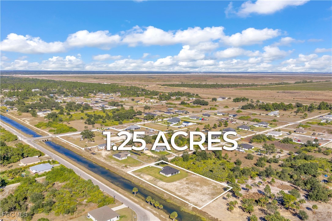 7979 16th Place LaBelle, FL 33935 - Photo 2 of 36 a view of city from balcony
