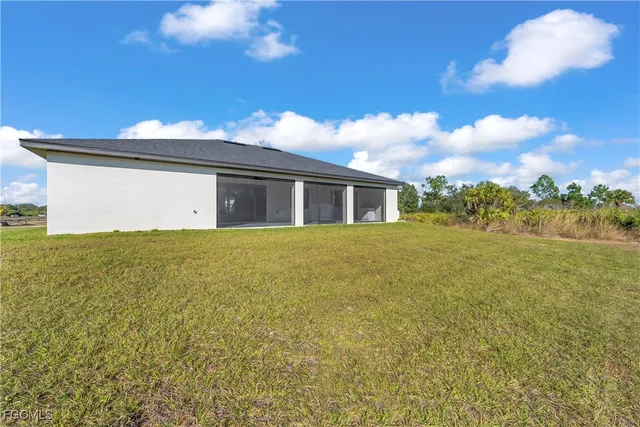 $465,000 | 7979 16th Place, LaBelle, FL 33935