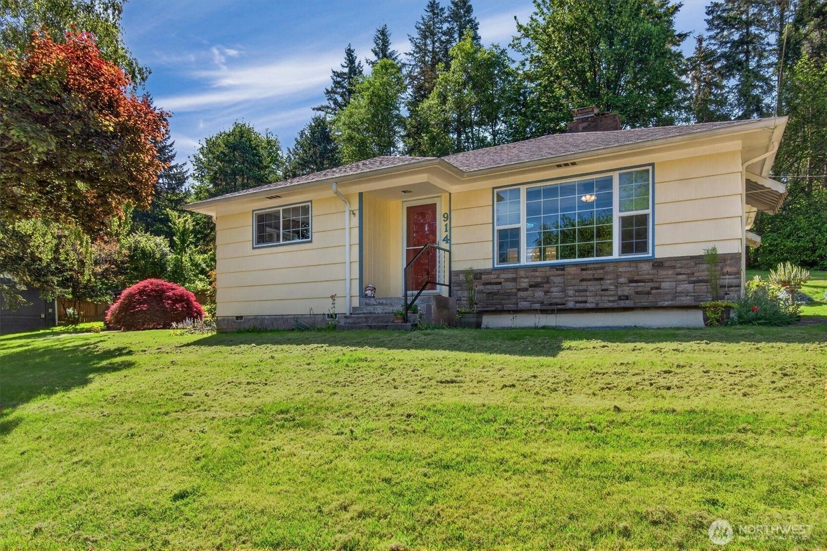 914 Coal Creek Road Longview, WA 98632 - Photo 3 of 29