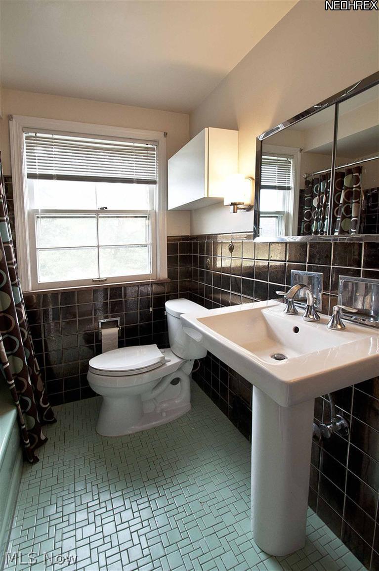 2624 Fenwick Road Cleveland, OH 44118 - Photo 20 of 24 Gallery Image 20