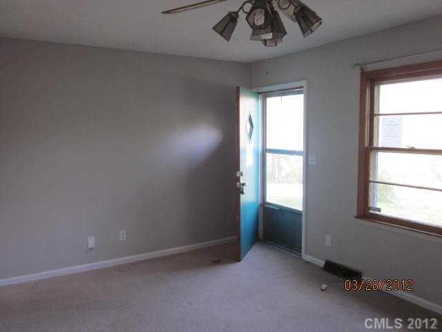 935 Dameron Road Bessemer City, NC 28016 - Photo 3 of 9 Gallery Image 3