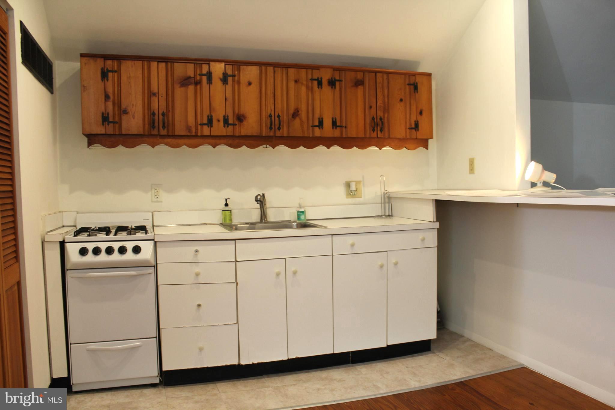 1068 Magazine Road Green Lane, PA 18054 - Photo 40 of 70 KITCHEN