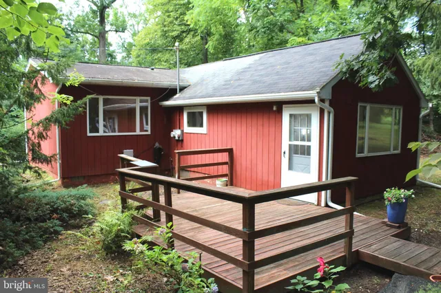 $251,000 | 1068 Magazine Road, Green Lane, PA 18054