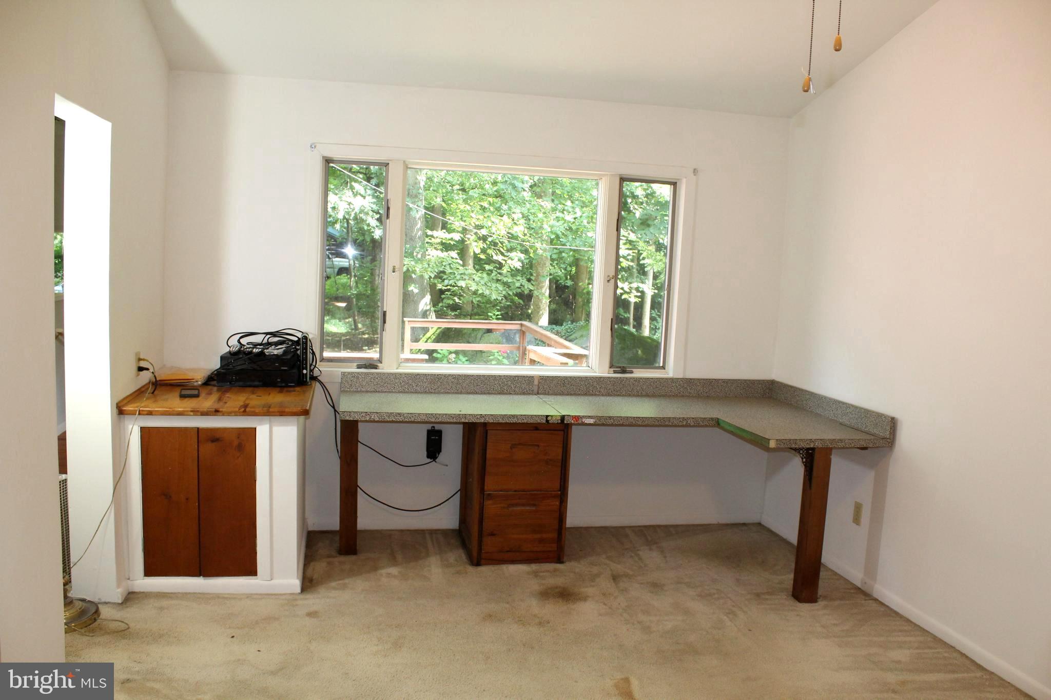 1068 Magazine Road Green Lane, PA 18054 - Photo 46 of 70 USE AS A DINING AREA