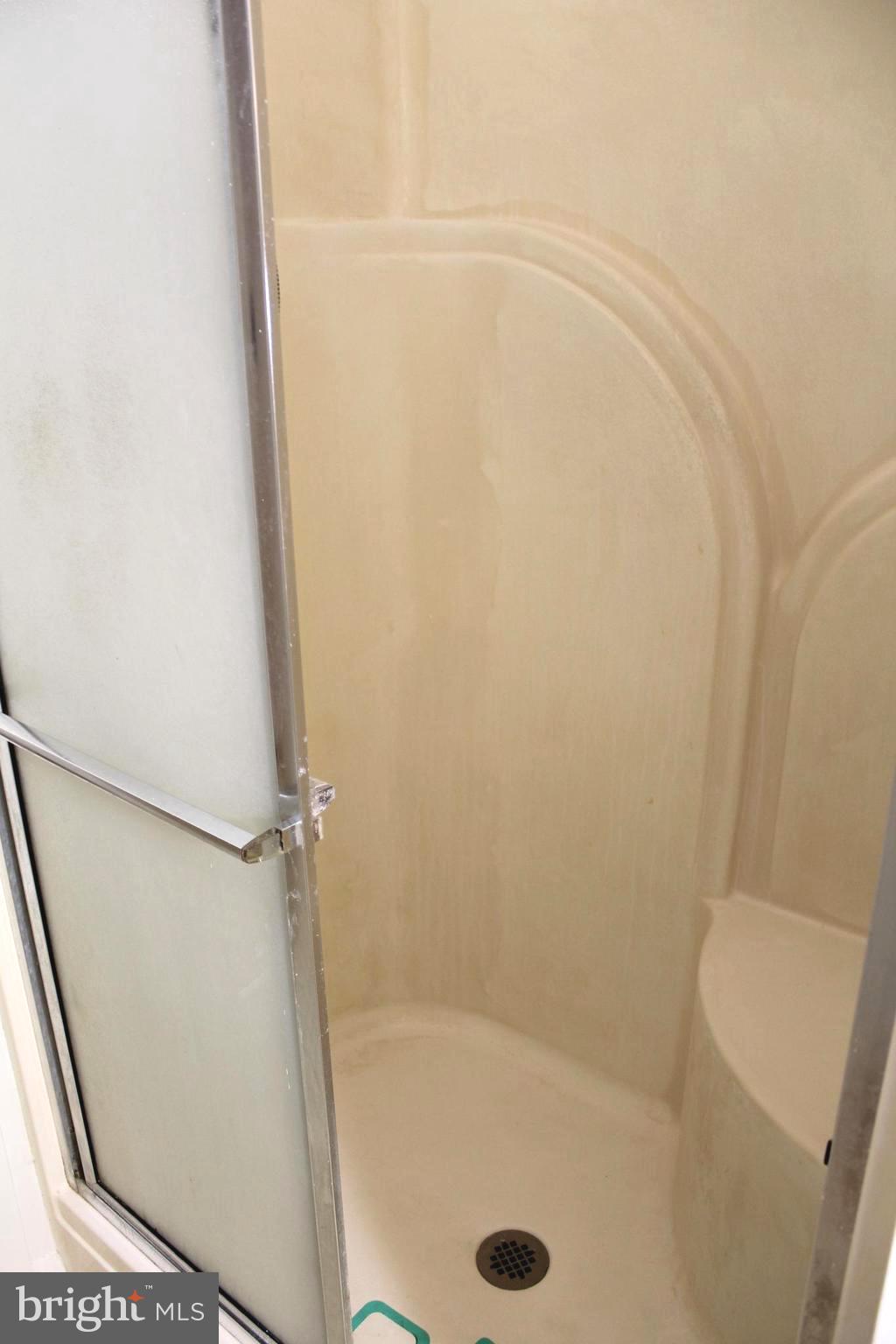 1068 Magazine Road Green Lane, PA 18054 - Photo 61 of 70 SHOWER SURROUND WITH BUILT-IN SEAT