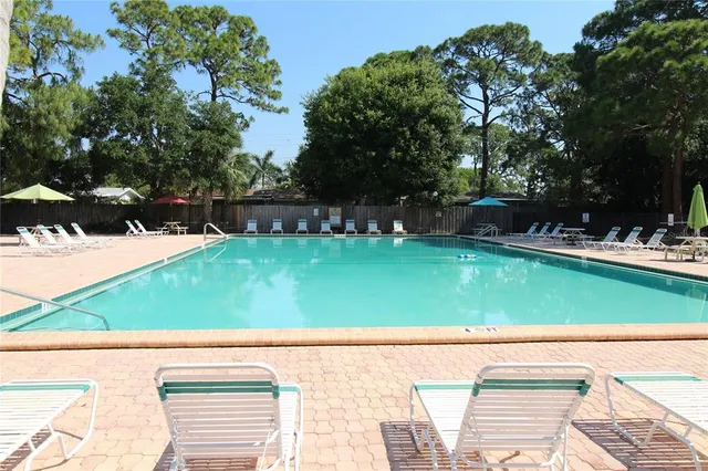 $1,500 | 2700 Coconut Bay Lane, Unit 1L, Sarasota, FL 34237