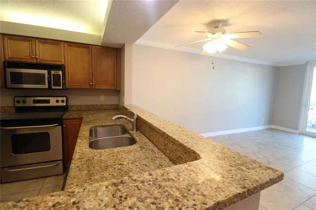$1,500 | 2700 Coconut Bay Lane, Unit 1L, Sarasota, FL 34237