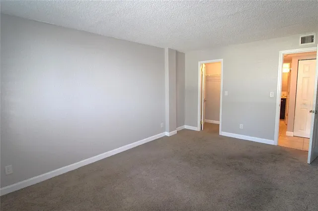 $1,500 | 2700 Coconut Bay Lane, Unit 1L, Sarasota, FL 34237