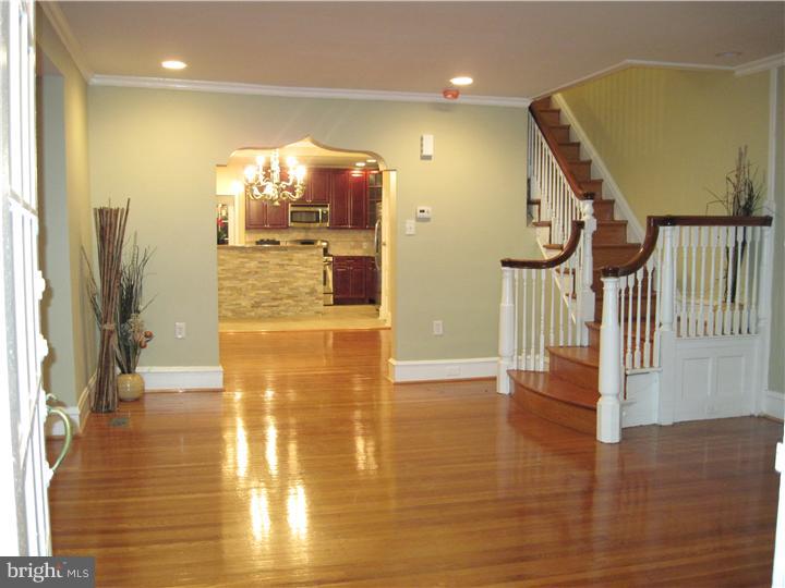 5320 Gainor Road Philadelphia, PA 19131 - Photo 4 of 25 Gallery Image 4