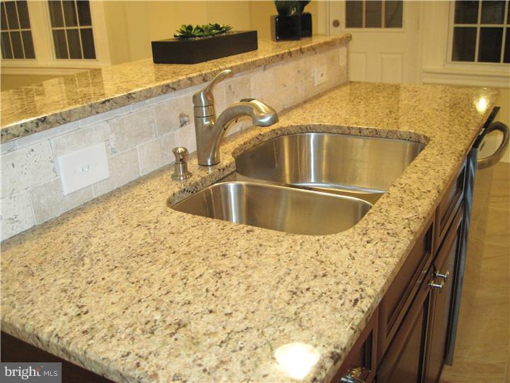5320 Gainor Road Philadelphia, PA 19131 - Photo 9 of 25 Gallery Image 9