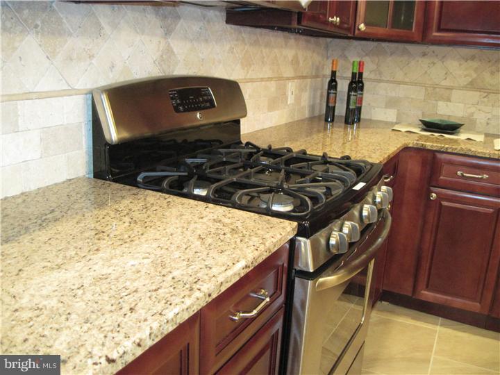 5320 Gainor Road Philadelphia, PA 19131 - Photo 10 of 25 Gallery Image 10