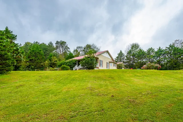 $309,900 | 1865 Teague Road, Whitwell, TN 37397