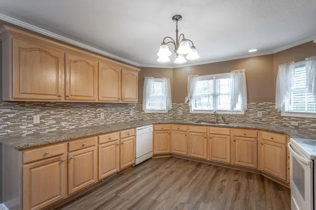 $309,900 | 1865 Teague Road, Whitwell, TN 37397