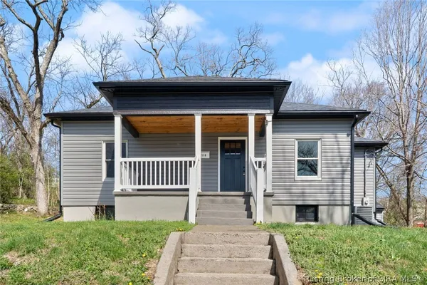 $245,000 | 118 West Thornton Street, Paoli, IN 47454