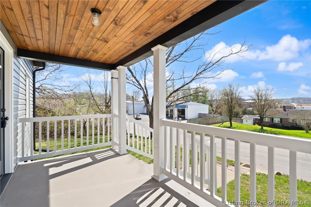 118 West Thornton Street Paoli, IN 47454 - Photo 4 of 40