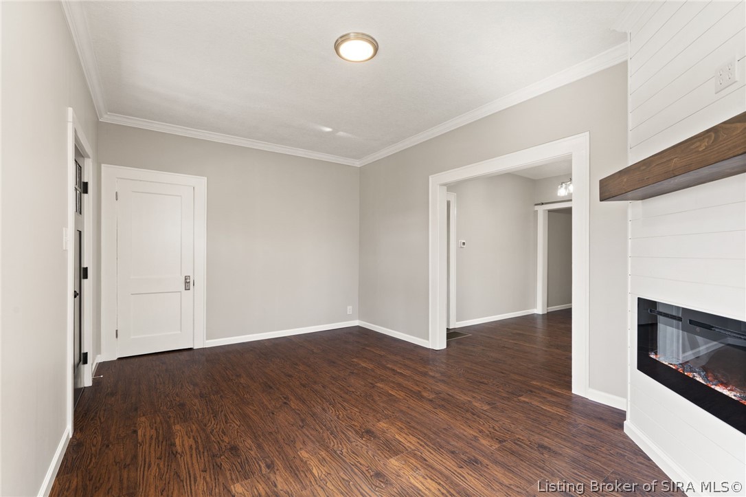 118 West Thornton Street Paoli, IN 47454 - Photo 7 of 40