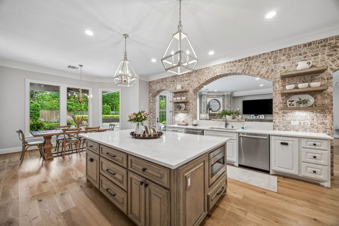 822 Riedel Drive Houston, TX 77024 - Photo 22 of 50