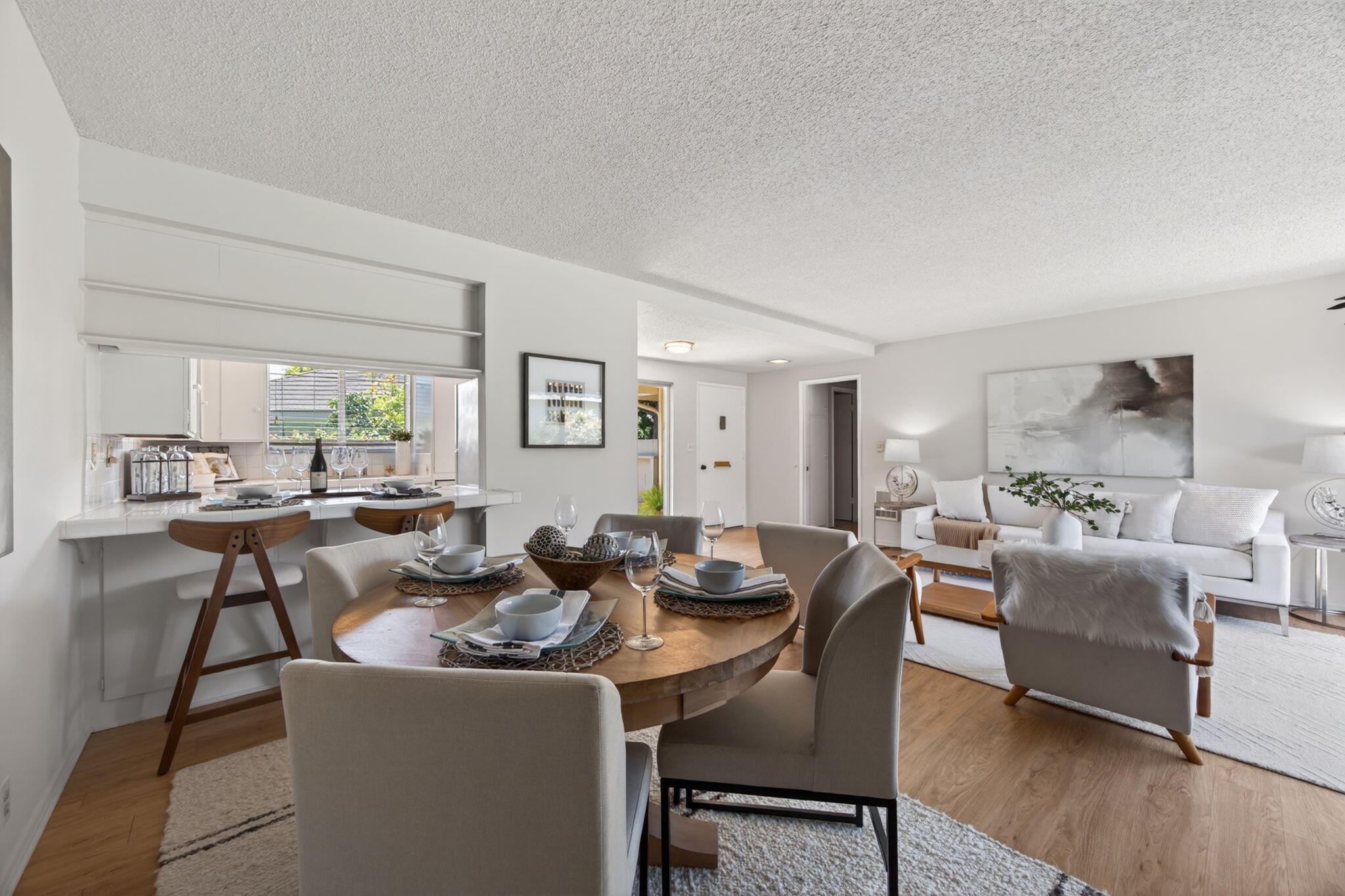 269 Moreton Bay Lane, Unit 2 Goleta, CA 93117 - Photo 12 of 49 15-web-or-mls-UpmarketMedia-268Mor-085