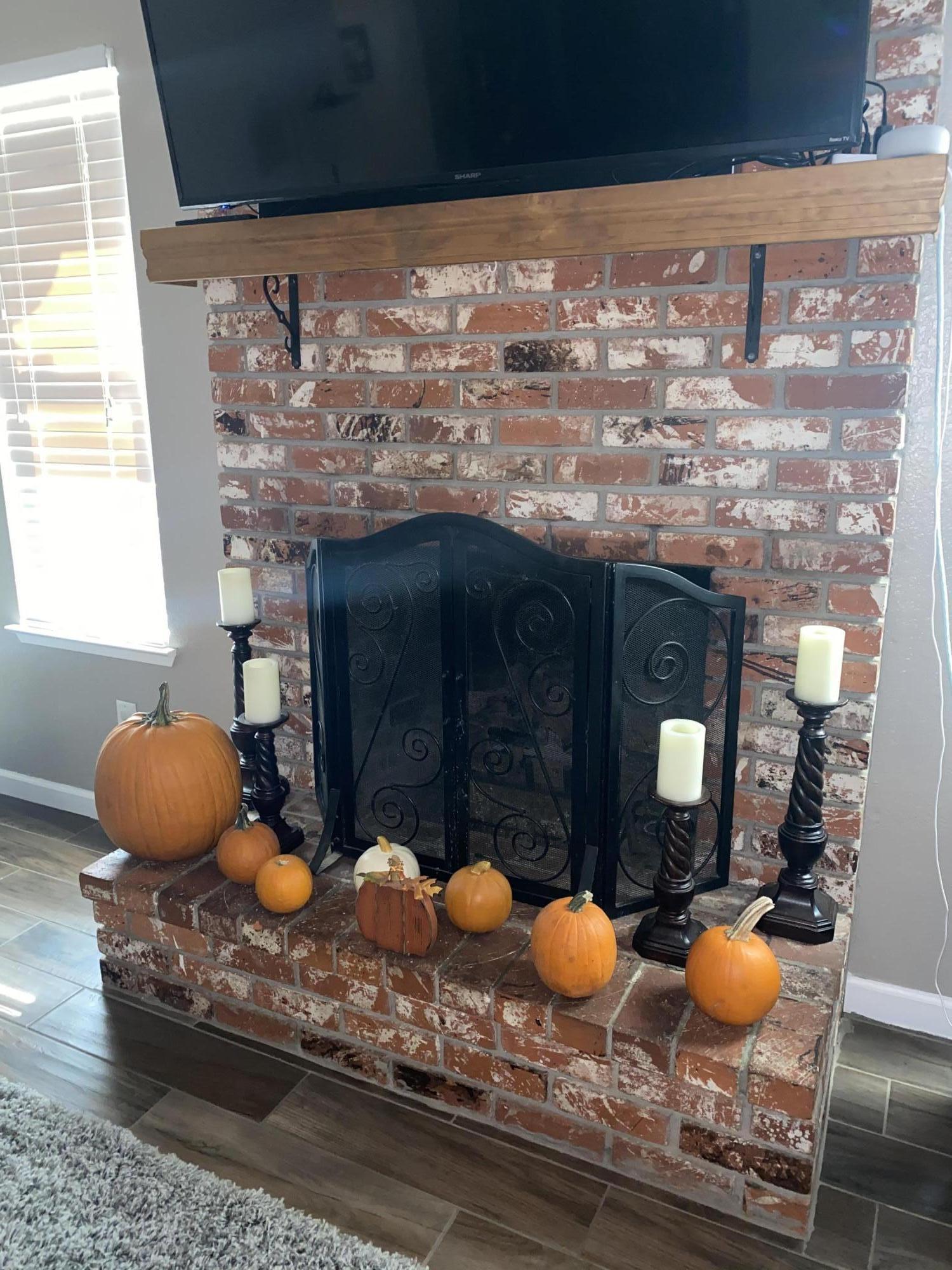 622 Moore Circle Exeter, CA 93221 - Photo 18 of 58 C1B2B582-030F-4C26-8C36-8D450575FF16