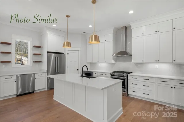 $979,900 | 55 Chimney Chase Trail, Hendersonville, NC 28739