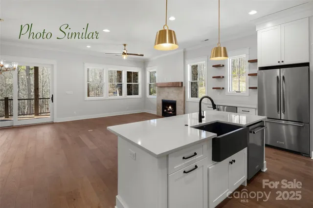 $979,900 | 55 Chimney Chase Trail, Hendersonville, NC 28739