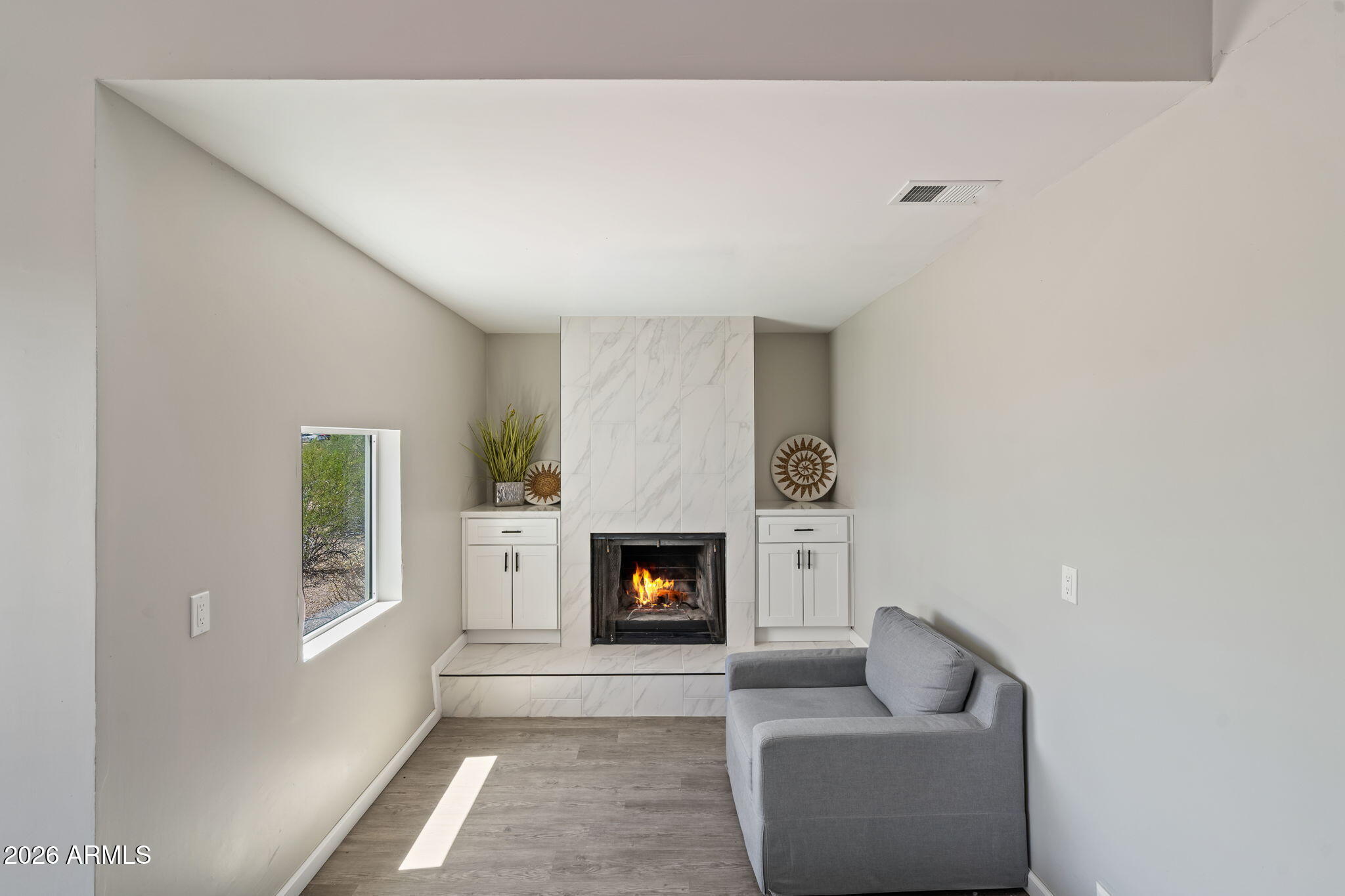 211 East Campo Desierto Road Tempe, AZ 85288 - Photo 4 of 26