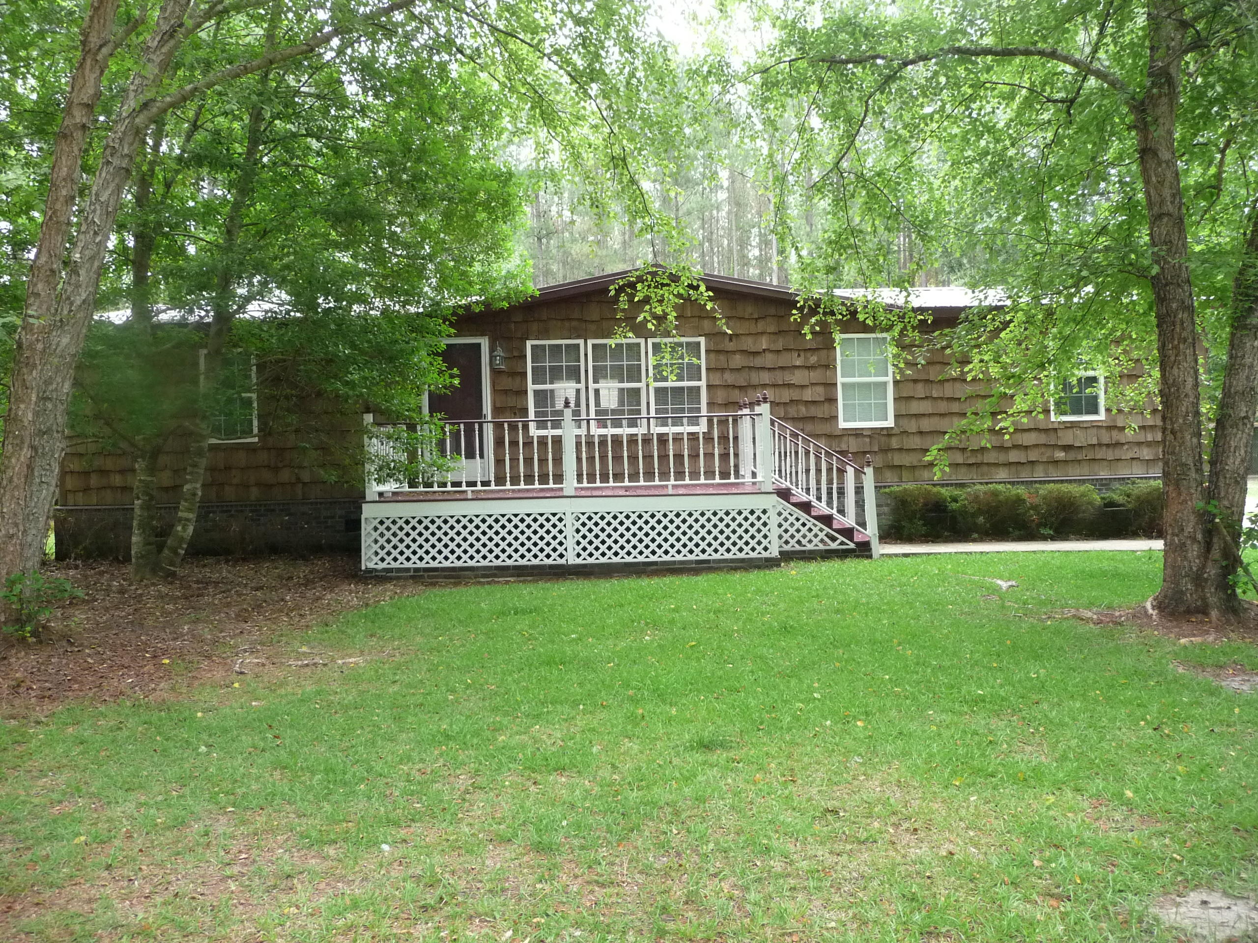377 Carter Road Ridgeville, SC 29472 - Photo 1 of 38 P1040061