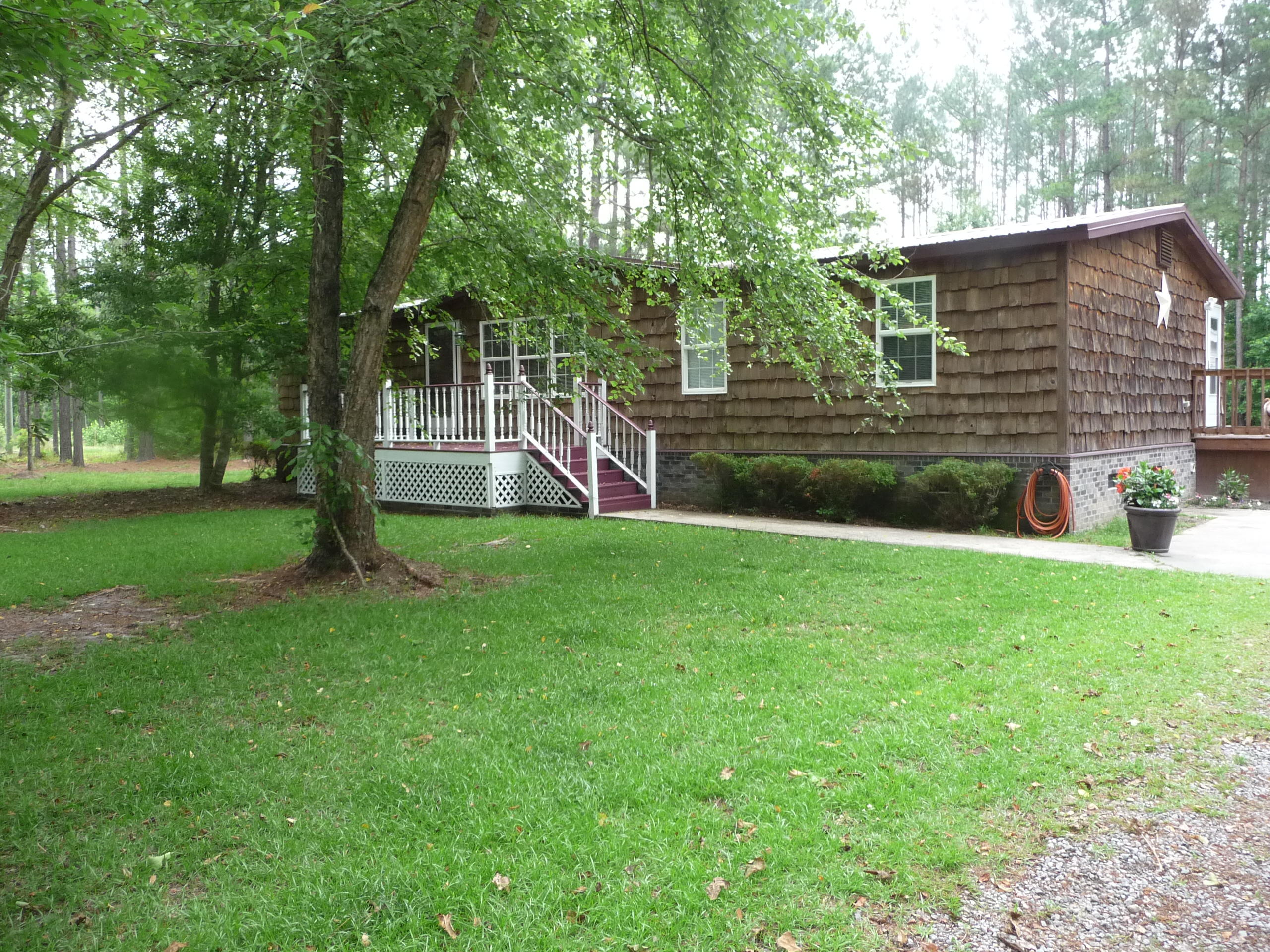 377 Carter Road Ridgeville, SC 29472 - Photo 2 of 38 P1040060