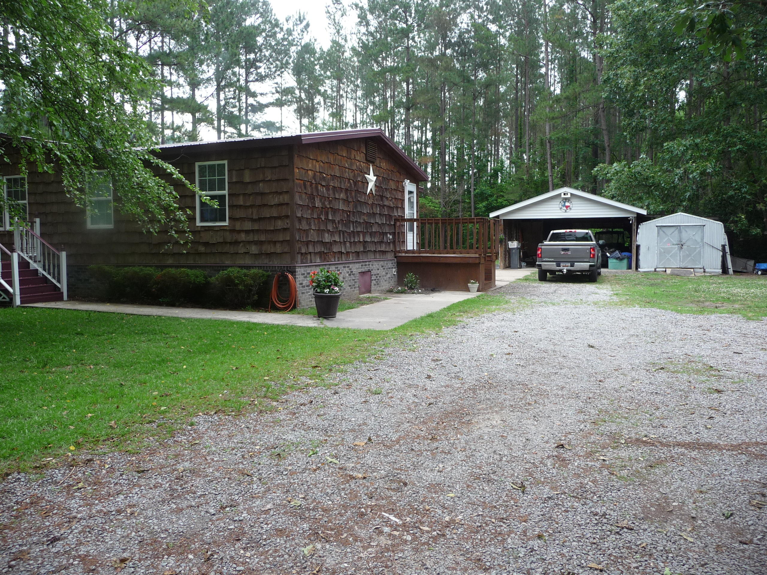 377 Carter Road Ridgeville, SC 29472 - Photo 3 of 38 P1040062