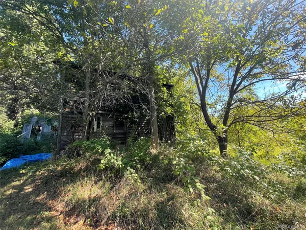 $399,999 | 2416 Highway 300, Wallkill, NY 12589