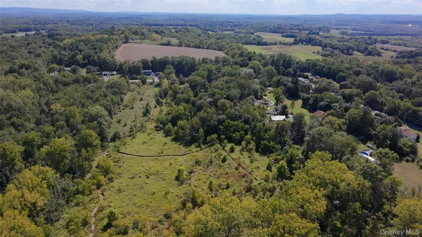 $399,999 | 2416 Highway 300, Wallkill, NY 12589