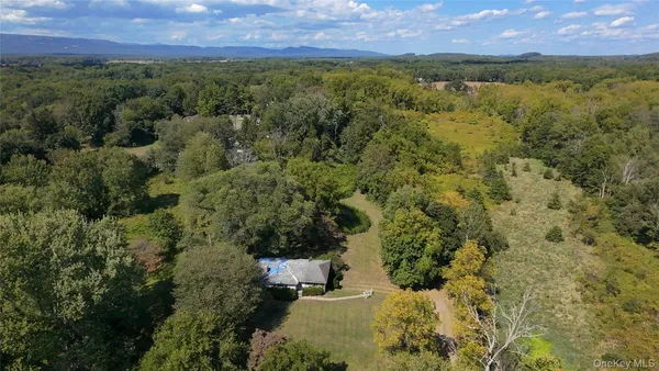 $399,999 | 2416 Highway 300, Wallkill, NY 12589