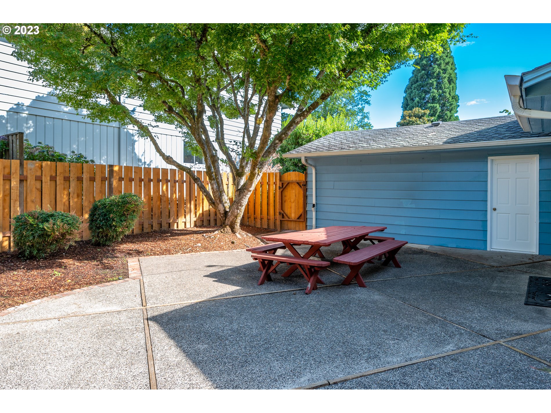 6677 Southwest Bancroft Way Portland, OR 97225 - Photo 33 of 37 Patio