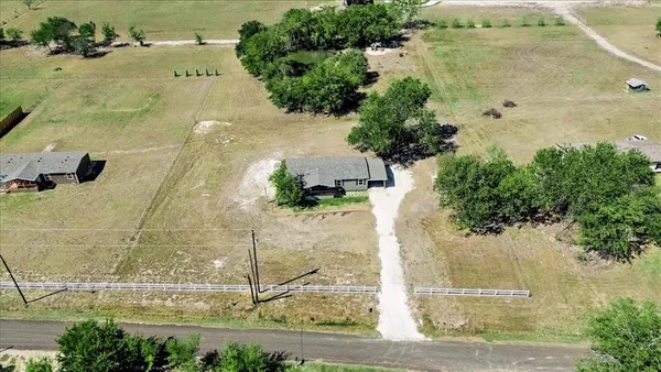 $1,500 | 2437 County Road 4586, Sulphur Springs, TX 75482