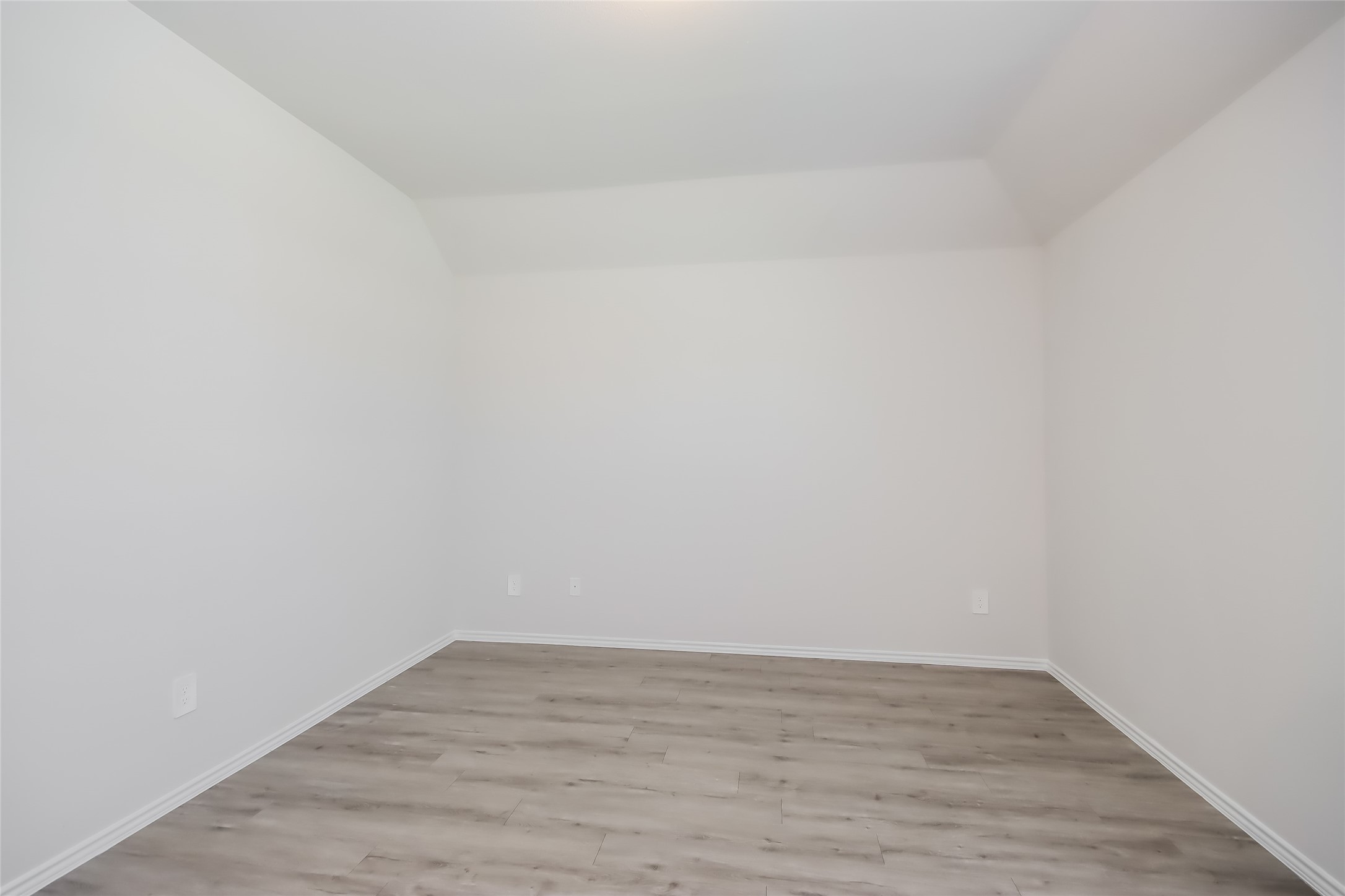 5031 Banyan Tree Trail Spring, TX 77373 - Photo 14 of 20 a view of an empty room