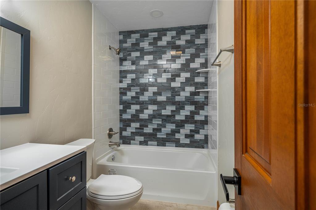 24 Lake Avenue Winter Haven, FL 33880 - Photo 28 of 39 Gallery Image 28