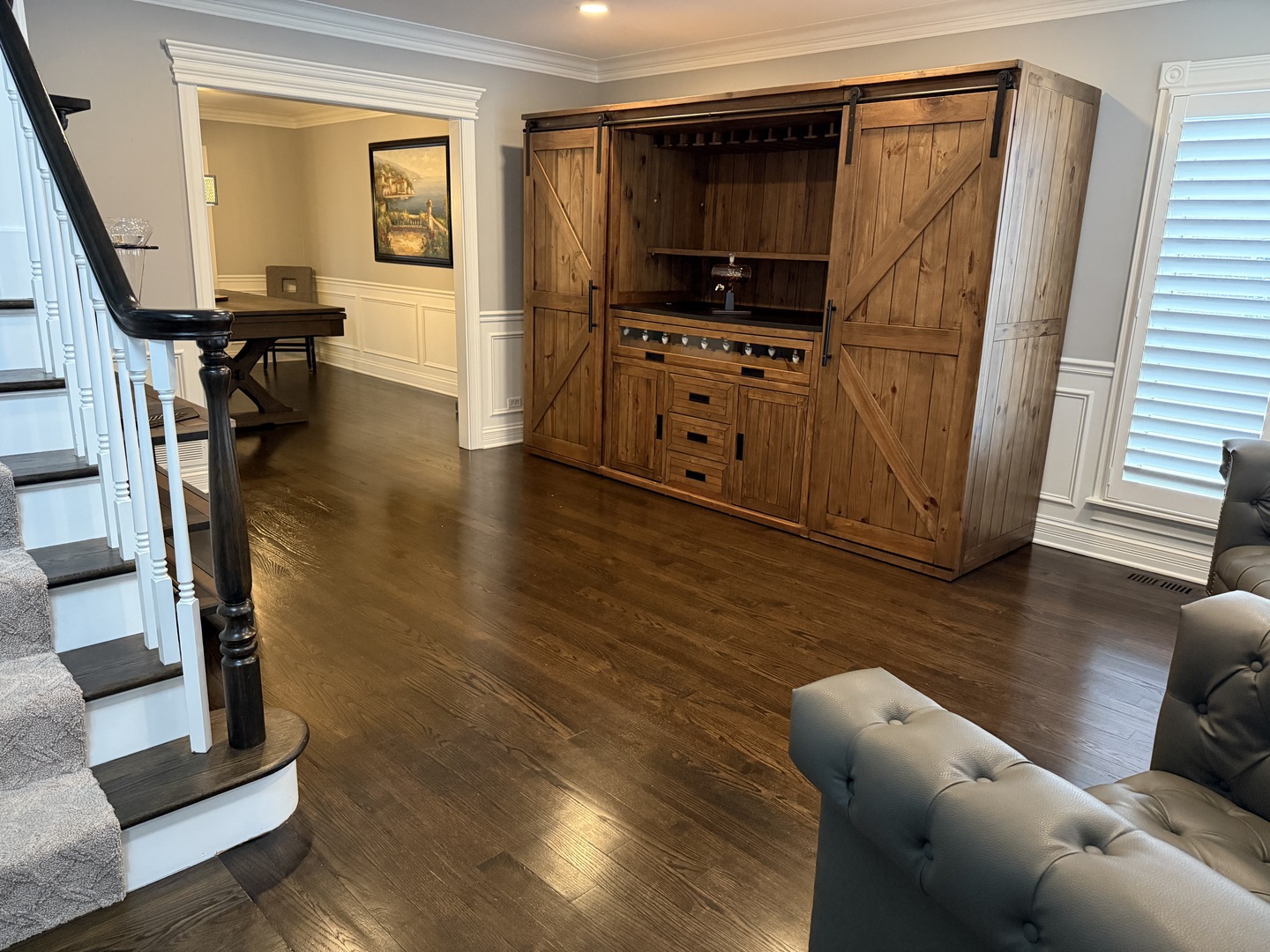 1N539 Turnberry Lane Winfield, IL 60190 - Photo 14 of 41 a living room with furniture and a flat screen tv