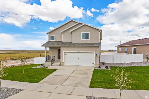 $474,900 | 924 Silver Fox Drive, Grantsville, UT 84029