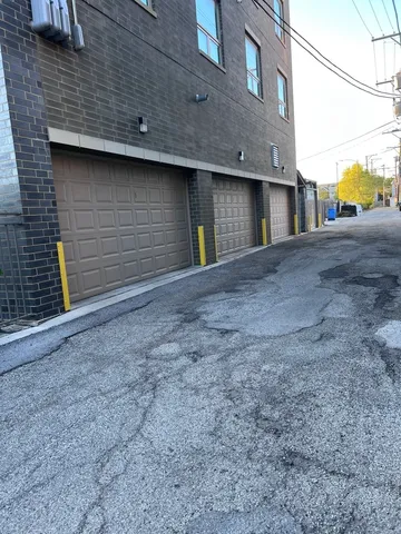 $2,345 | 1208 East 64th Street, Unit 3D, Chicago, IL 60637