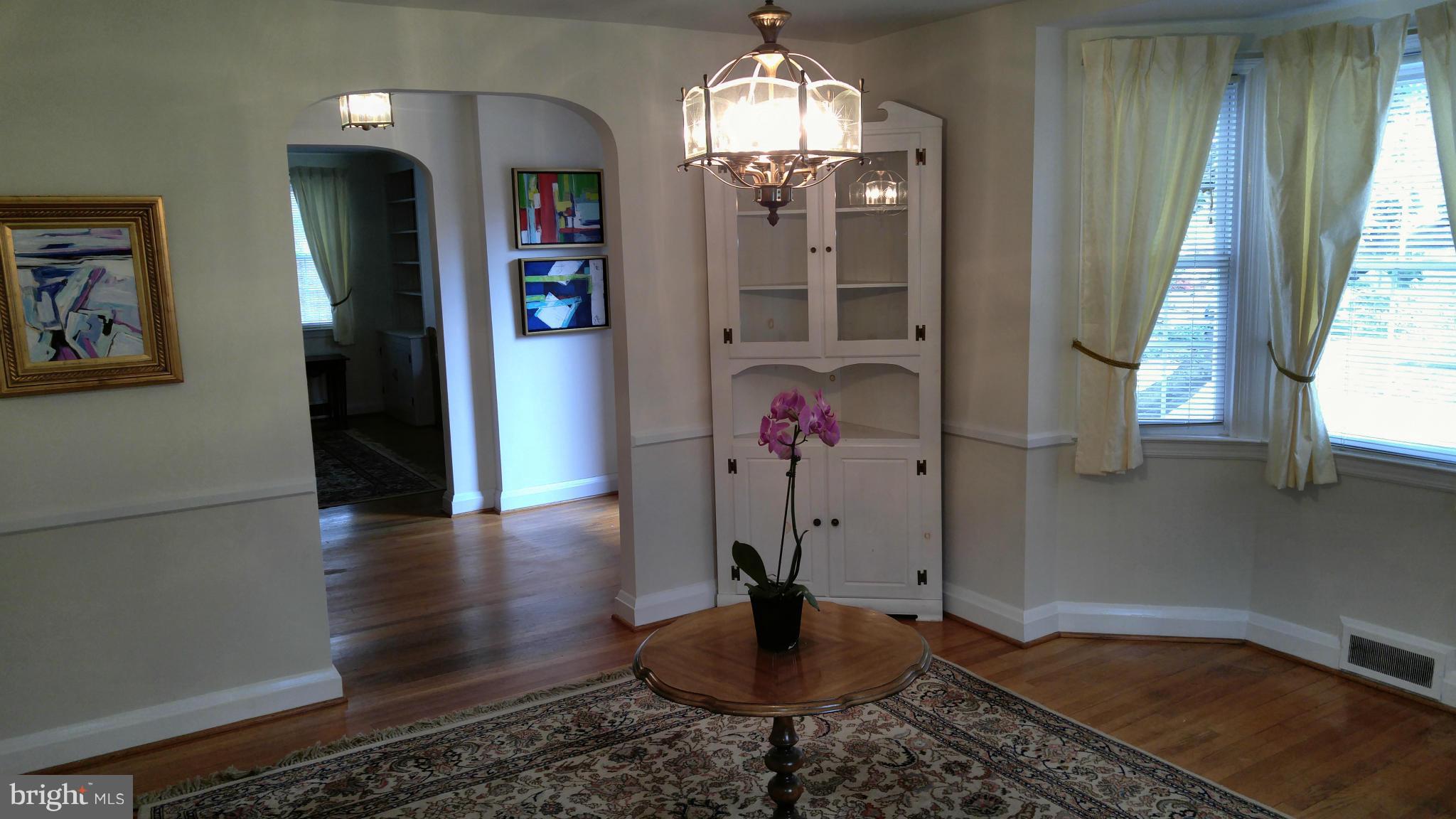 141 Murdock Road Baltimore, MD 21212 - Photo 11 of 30 Dining Room